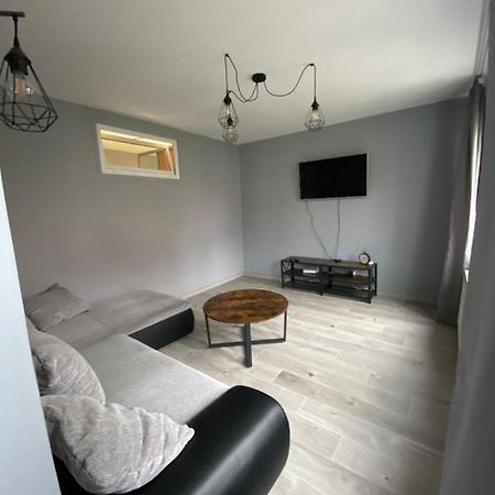 Appartamento Apartament24-Just In Center Boleslawiec  Esterno foto